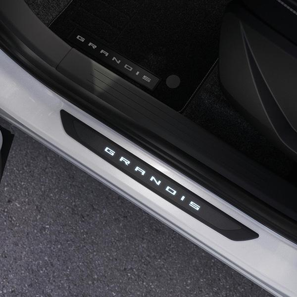 Instaplijsten kunststof verlicht