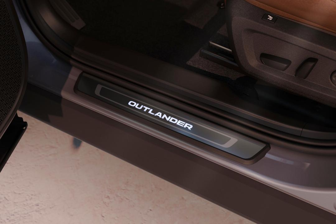 Instaplijsten verlicht met Outlander-logo, 4-delige set voor- en achterportieren, voorzijde met led-verlichting