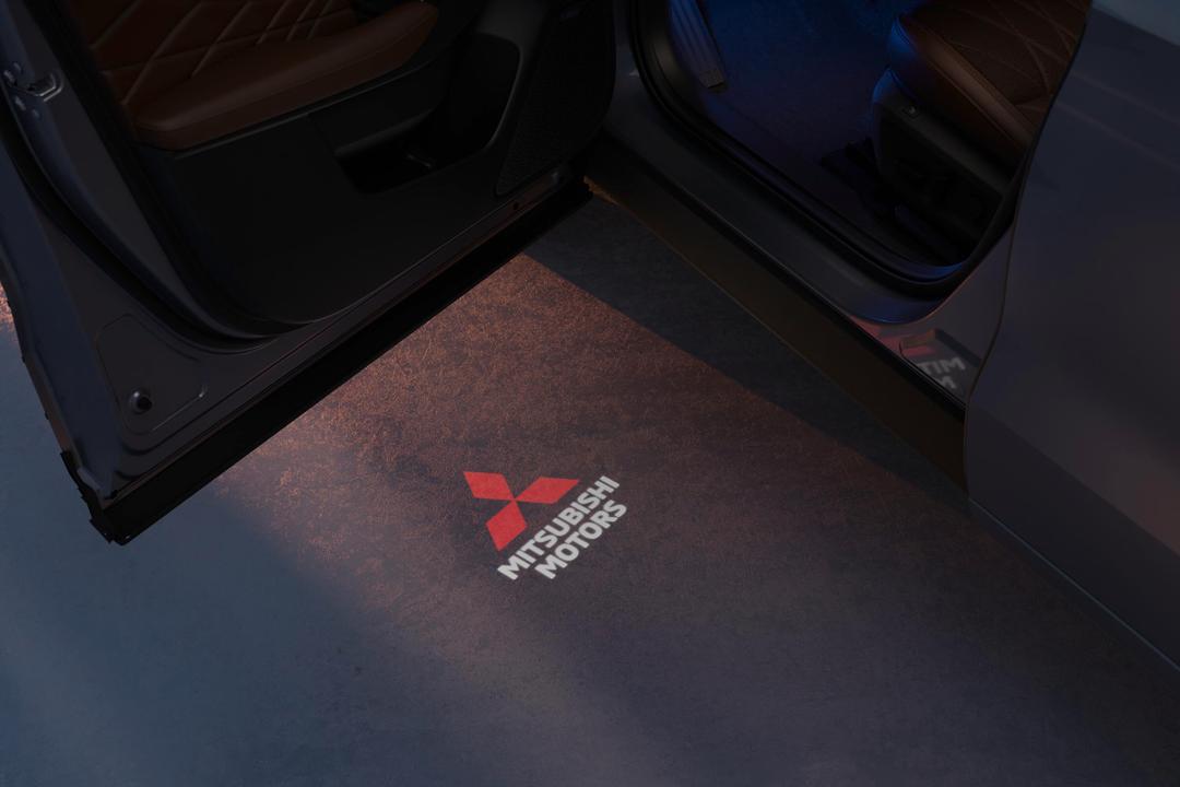 In- & uitstapverlichting projectie verlichting op de grond Mitsubishi-logo