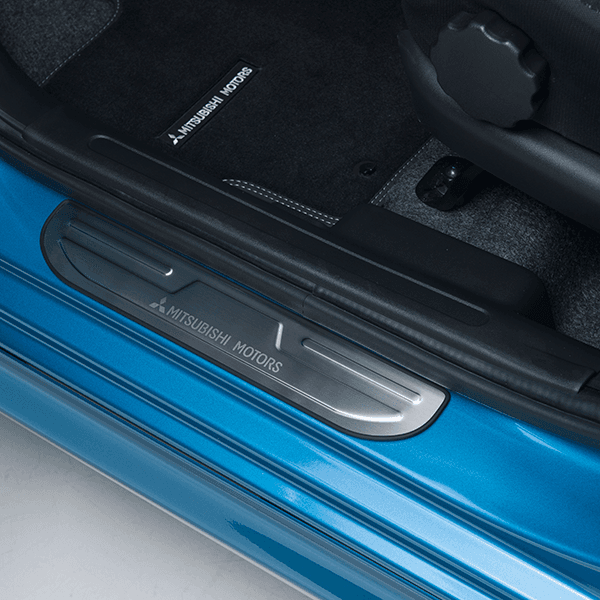 Protection Pack III Space Star 2020, Uitvoering zonder bagagebox. Kleur Cerulean Blue