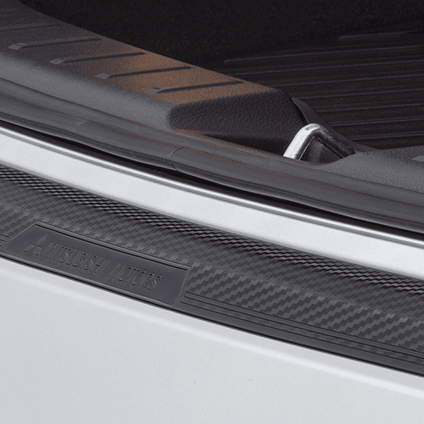 Achterbumperbeschermer Eclipse Cross, zwart kunststof